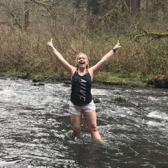 Meet your Posher, Emma - Picture 1 of 1